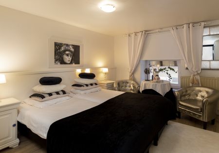 B&B Kamer Huls Nr. 8 Zwart/Wit